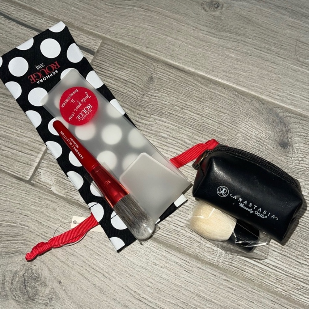 16 Piece High End Makeup Bundle 💋💄 - Picture 3 of 13